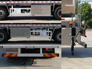 解放30.7方前四后八鋁合金運(yùn)油車